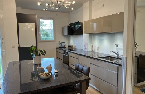 Divonne-les-Bains Apartment | A 15 min de L'aéroport de Genève, Appartement en Résidence Piscine, Tennis