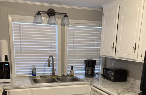 Anderson House | Lake Hartwell - Clemson Get Away