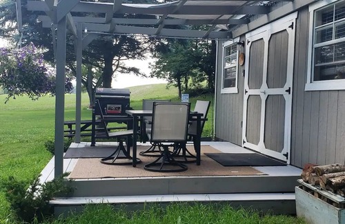 Blissfield Cabin | CreekSide Cabins-group of 3or2- all family/friends!