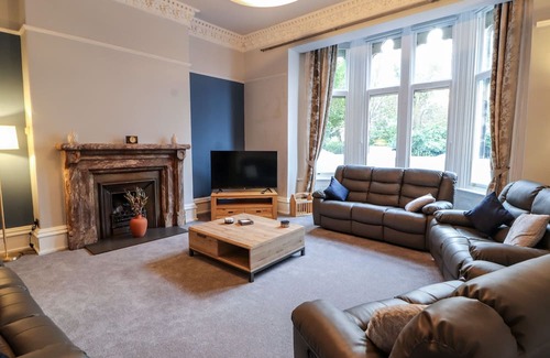 Carlisle Cottage | 22 CHATSWORTH SQUARE, family friendly, with hot tub in Carlisle