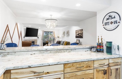 Table Rock Condo | Luxury Pet-Friendly Condo at Pointe Royale w/water view and West Elm furniture!