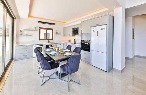 Sarıbelen Villa | Villa Taha in Kas with 3 bedrooms and 3 bathrooms