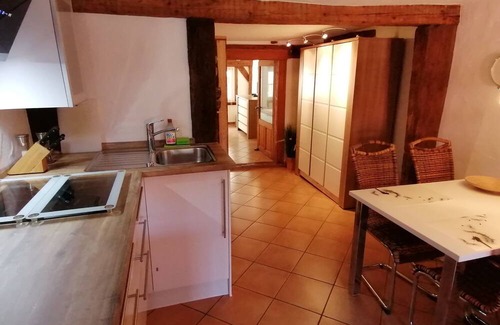 Altstadt Apartment | Zentrale Wohlfühloase Inkl Parkplatz - Zum Blauen Schild