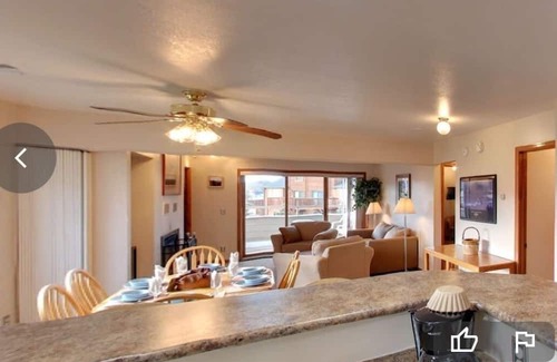 Summit Cove Condo | Great condo for groups/families near Keystone, Outlet Malls & 5 major ski areas.