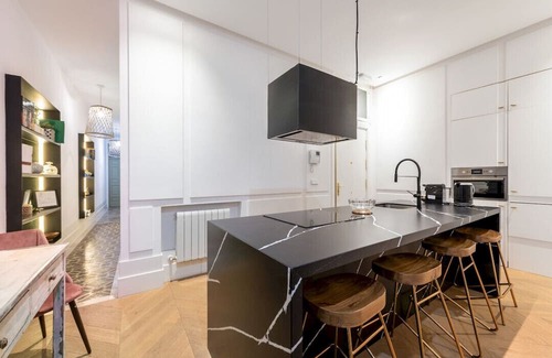 Embajadores Apartment | Stylish & centric- 2Bd 2Bth- Magdalena