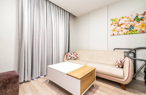 Kepez Apartment | Vacation Residence w Pool 5 min to Mall of Antalya