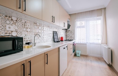 Osmangazi Apartment | Modern Flat with Balcony in Bursa