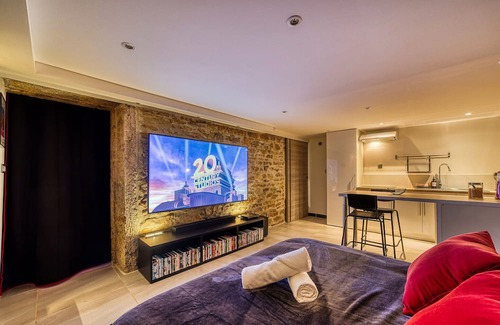Boucle - Gros Caillou Apartment | The Cinema Room - Vivez une Expérience Unique !