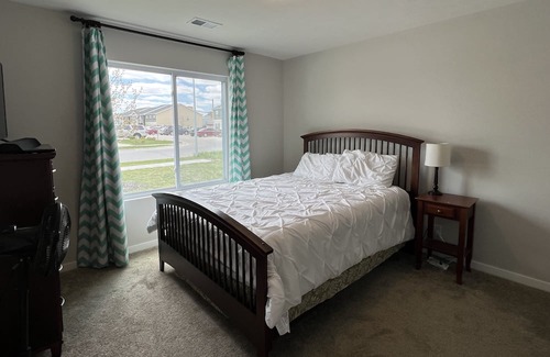 Fremont House | 2 bed, 1 office near Splash Station, Lakes, and Midland University