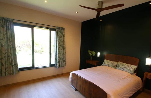 La Ferte-Saint-Aubin Bed & Breakfast | Guestroom La Ferté-Saint-Aubin, studio flat, 2 persons