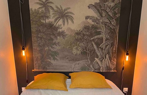 Ile-aux-Moines House | Holiday Home "Maison de Pêcheur" with Private Terrace & Wi-Fi