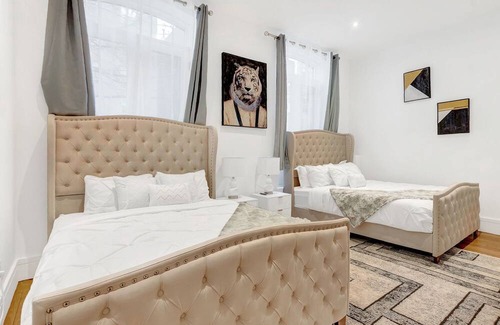 Midtown East House | 4B4B Triplex Historic Townhouse on Park Ave