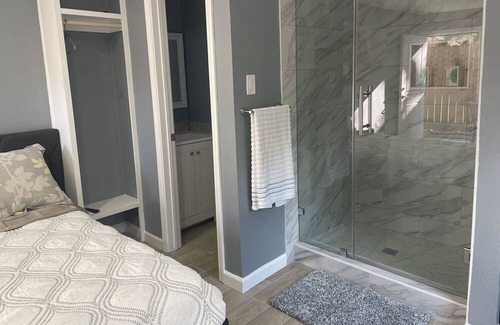 Houston Apartment | Petite Maison, the Best Suite
