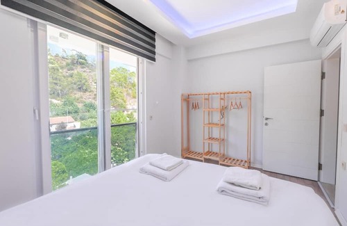 Kemer Apartment | Modern Flat near Public Transportation in Kemer