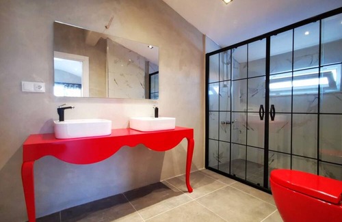 Kadriye Villa | Astonishing Villa with Private Pool in Antalya