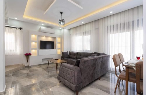 Kadriye Villa | Villa With Jacuzzi, Private Pool, Garden in Serik