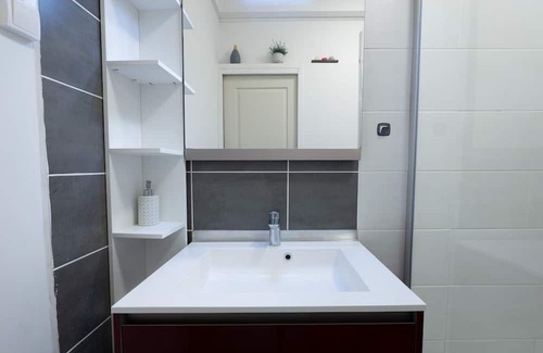Nord - Gare Apartment | L'Escapade - Gare - Wifi - 6p - Rêve au Mans
