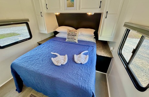 Morehead City House | Coastal Camper Hideaway, Pet-friendly