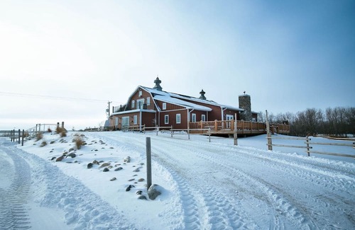 Niverville House | Marigold Cottage, a stunning prairie getaway in the beautiful Red River Valley.