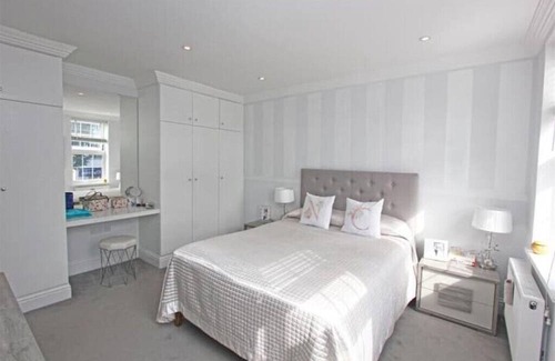 London Borough of Croydon Apartment | Vrbo Property