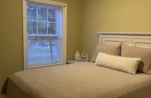 Gorham Apartment | Warm and Worry-free Gorham Retreat! An outdoor-lovers paradise!