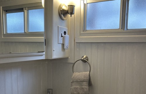 Ardmore Boat Rental | Honeymoon houseboat