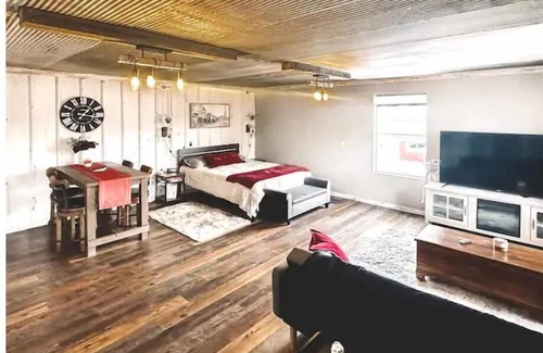 Epworth Apartment | Main Street Suite
