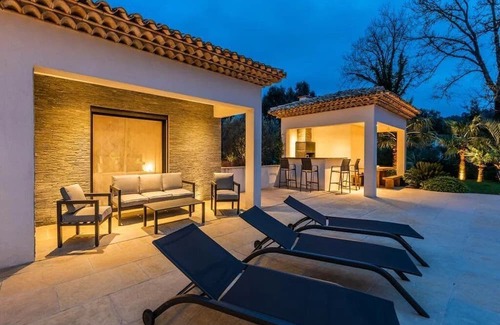 Preconil Villa | Magnifique Villa à Louer à 30 mns de Saint Tropez