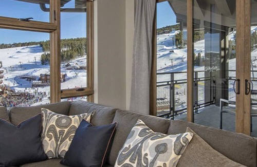 Boulder Ridge Resort | Breckenridge Slopeside Condo