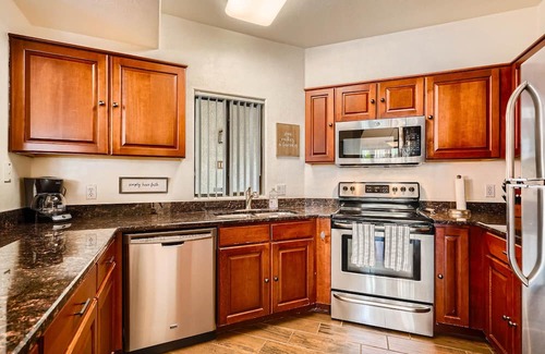 Catalina Foothills Estates Apartment | Lovely 3BR/2BATH Rio Del Sol w/ Heated Pool & Spa