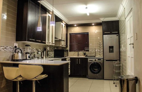 Flora Park Apartment | Semeni Asante Apartment