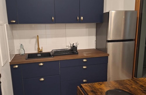 Thiais Apartment | Vrbo Property