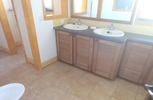 Angra do Heroismo House | Homerez - House for 6 ppl. with sea view and terrace at Angra do Heroísmo