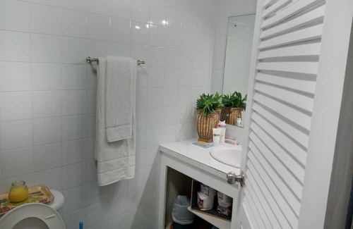 Jackson Apartment | Cozy one-bedroom apartment with wifi and a/c. 5 minutes to malls and grocery.