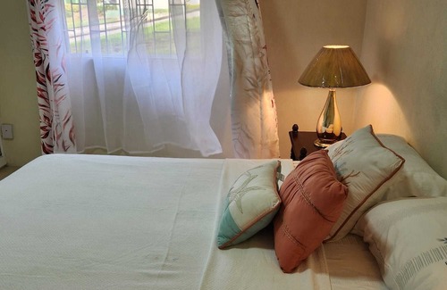 Jackson Apartment | Cozy one-bedroom apartment with wifi and a/c. 5 minutes to malls and grocery.