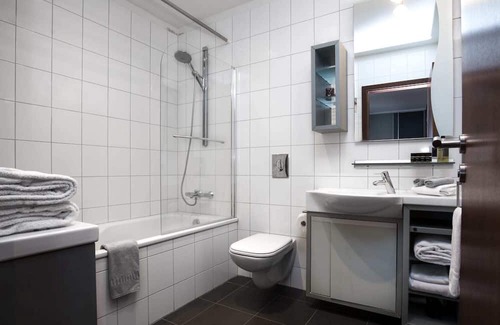 Downtown Apartment | Mani Apartments- Three Bedroom Apartment