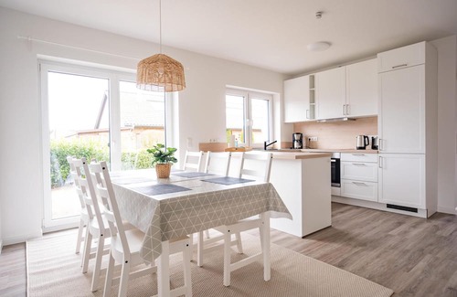 Sankt Michaelisdonn House | Spacious holiday/fitter's house Wackenhuus 6 in Albersdorf for up to 6 people