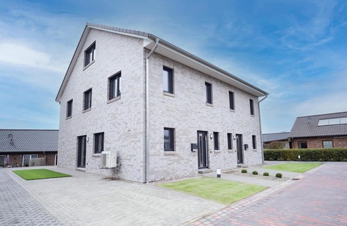 Sankt Michaelisdonn House | Spacious holiday/fitter's house Wackenhuus 6 in Albersdorf for up to 6 people