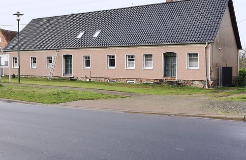 Plattenburg Apartment | Apartment 'Koppelblick' with Private Terrace, Shared Garden and Wi-Fi