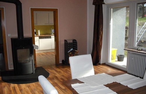Hegensdorf House | Holiday home in Büren with swimming pool