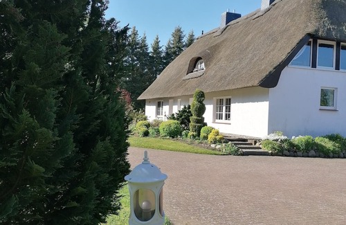 Witzin Cottage | Cottage 'Haus Am See' with Private Terrace, Private Garden and Wi-Fi