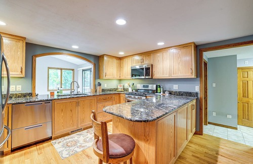 St. Cloud House | Mississippi River Home 8 Mi to Dtwn St Cloud!