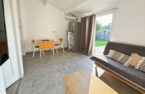 Arsac House | Fully-equipped one-bedroom house near the Medoc châteaux