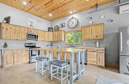 Richwood Cabin | Clear Waters Cabin on Buffalo Lake - Detroit Lakes, MN - Private 1.5 Acre Escape