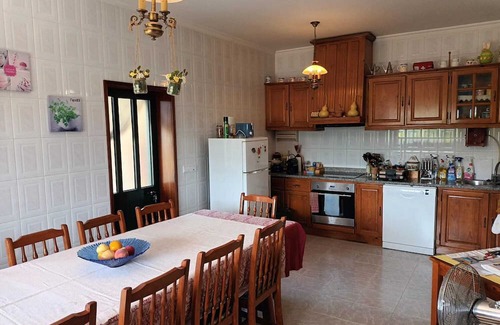 Sande Cottage | Vacation home - Douro Valley - with terrace. Pets accepted.