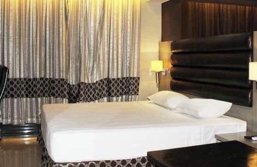 Balibago Hotel | Prime Asia Hotel Loft Apartment