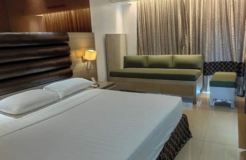 Balibago Hotel | Prime Asia Hotel Deluxe Standard Room