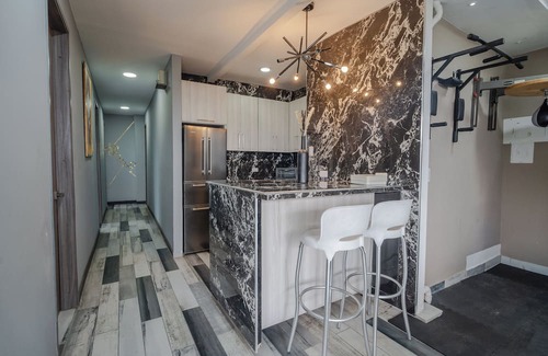 La Candelaria Apartment | Luxury Suite - Rooftop, Jacuzzi & Balcony