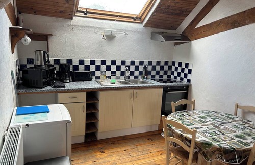 Ernes Apartment | Canon 1-bedroom apartment with pool and jacuzzi