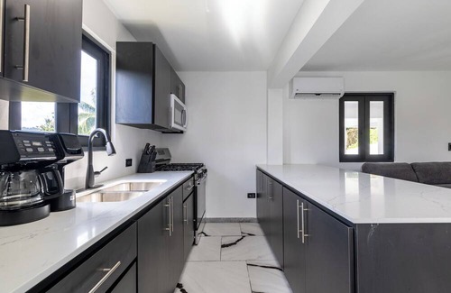 Guzman Abajo House | Private Pool with Rainforest View - Whole House in El Verde